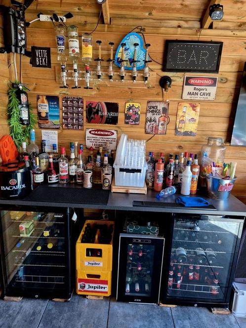 Complete bar voor mancave, Huis en Inrichting, Barren, Zo goed als nieuw, Ophalen