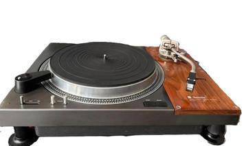 Technics SL-110 met EPA-100 toonarm Shure V15 type III beschikbaar voor biedingen