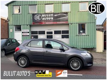 Toyota Auris 1.6-16V Sol NAVI* AUTOMAAT* TREKHAAK* NWE APK beschikbaar voor biedingen