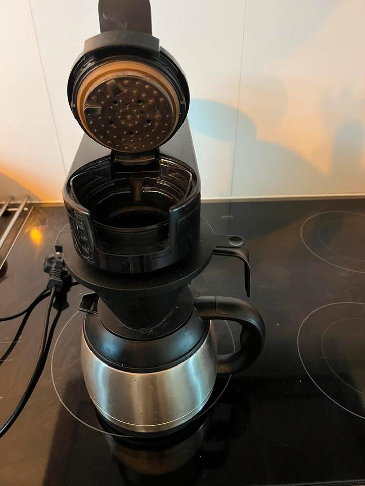 Senseo zwart met kan, Witgoed en Apparatuur, Koffiezetapparaten, Gebruikt, Gemalen koffie, Koffiemachine, Afneembaar waterreservoir