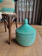 Afrikaanse opbergmand tajine turquoise fairtrade, Huis en Inrichting, Woonaccessoires | Schalen en Manden, Nieuw, Overige materialen