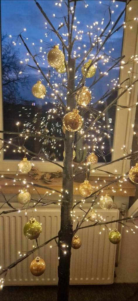 Kerstboom met verlichting - sfeervolle decoratie, Diversen, Kerst, Ophalen of Verzenden