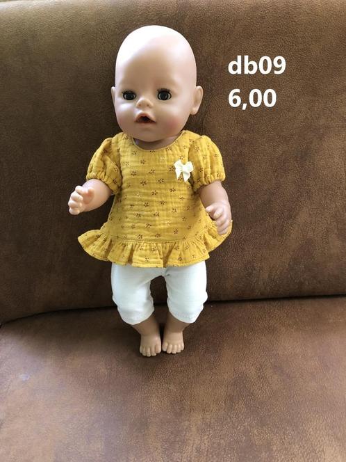 Poppenkleertjes baby pop set. Opbrengst KiKa., Kinderen en Baby's, Speelgoed | Poppen, Nieuw, Babypop, Ophalen