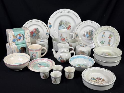 Wedgwood BEATRIX POTTER servies, Huis en Inrichting, Keuken | Servies, Zo goed als nieuw, Wedgwood, Porselein, Ophalen of Verzenden