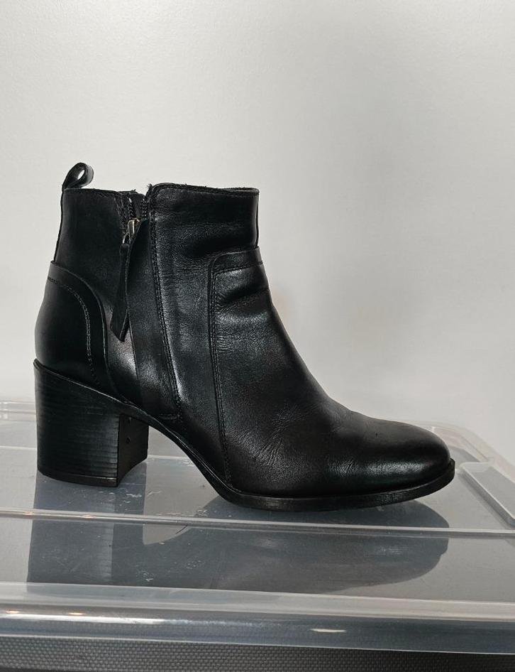 Geox Respira Zwart Leren Enkellaarsjes met Hak Maat 37, Kleding | Dames, Schoenen, Zo goed als nieuw, Zwart, Verzenden