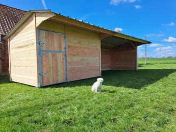 Paardenstal en schuilstal in één lijn.  Op voorraad! beschikbaar voor biedingen