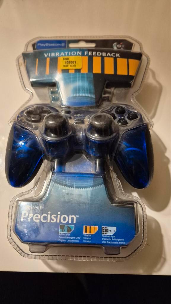 Logitech Vibration Feedback PS2 Controller -, Spelcomputers en Games, Spelcomputers | Overige, Nieuw, Ophalen of Verzenden