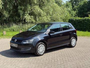 Volkswagen Polo 1.4-16V Comfortline CRUISE I 4 SEASON BANDEN beschikbaar voor biedingen