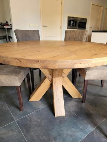 Prachtige massief eiken ronde tafel 150cm met 6 stoelen beschikbaar voor biedingen