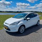 Ford Fiësta 1.25  Limited 44KW 3DR 2011 Wit, Auto's, Ford, Voorwielaandrijving, 1242 cc, 4 cilinders, Wit