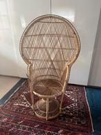 Rotan pauwenstoel, Ophalen