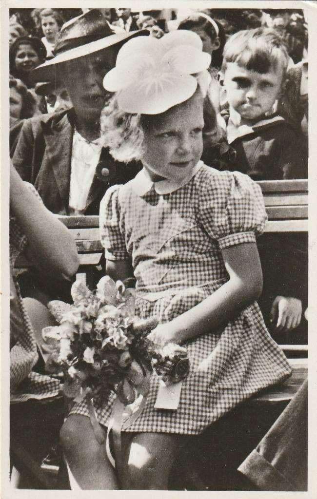 PRINSES IRENE UIT 1946 ZEER MOOI OUDE KAART KH570, Verzamelen, Ansichtkaarten | Themakaarten, Ongelopen, 1940 tot 1960, Sterren en Beroemdheden
