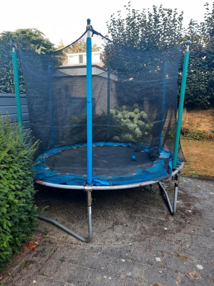 Trampoline - Gebruikt, maar kan nog prima mee!, Kinderen en Baby's, Speelgoed | Buiten | Trampolines, Gebruikt, Ophalen