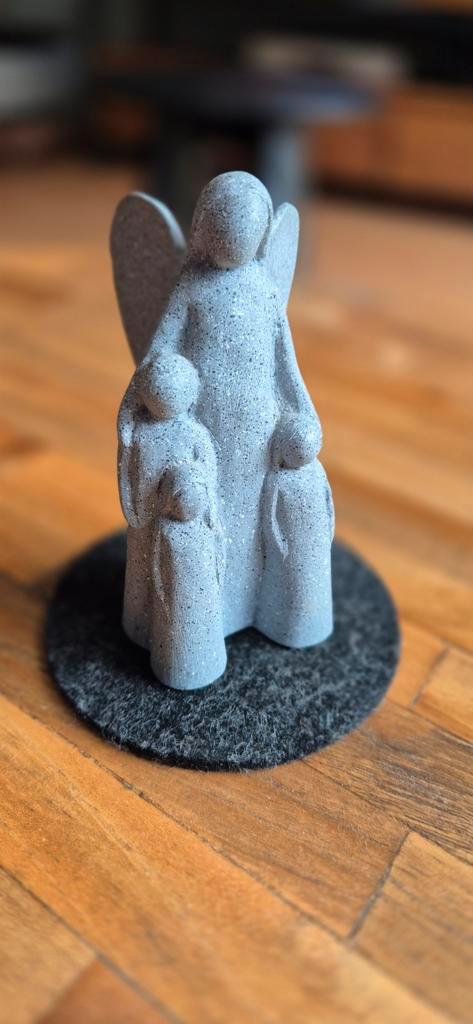 Engel met Kinderen Beeldje kerst, Diversen, Kerst, Nieuw, Ophalen of Verzenden