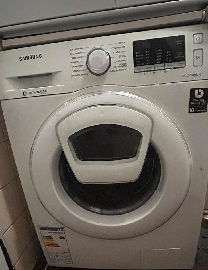 Wasmachine en droger, Witgoed en Apparatuur, Wasdrogers, Gebruikt, Condens, Voorlader, 6 tot 8 kg, 85 tot 90 cm, Anti-kreukfase