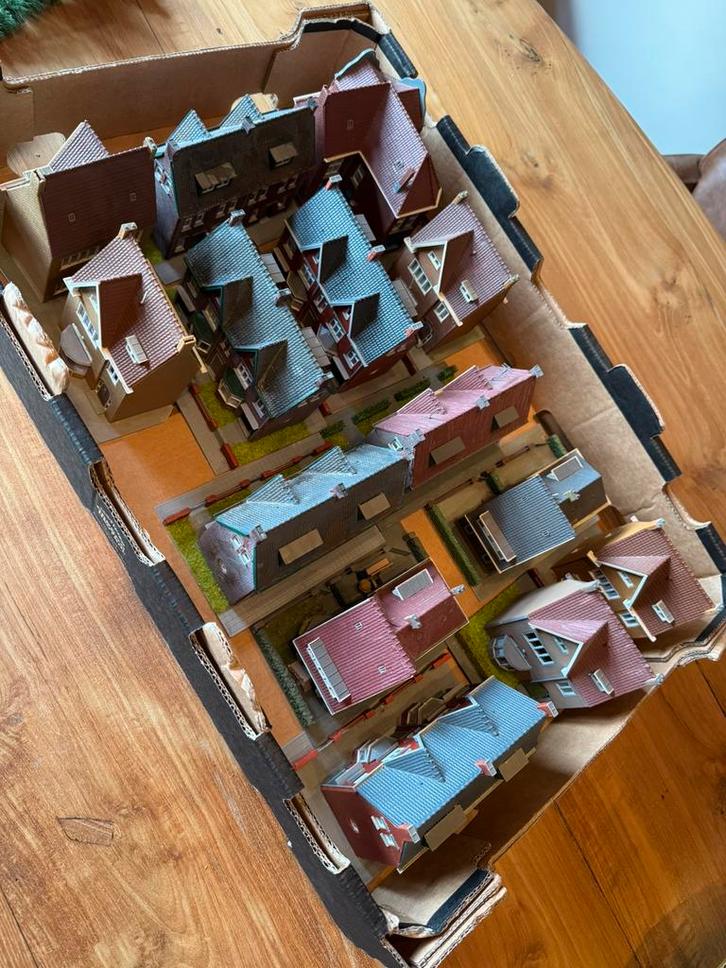 Woonwijk nederlandse stijl 1:87 kibri, Hobby en Vrije tijd, Modeltreinen | H0, Zo goed als nieuw, Brug, Tunnel of Gebouw, Gelijkstroom of Wisselstroom