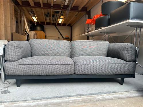 Poltrona Frau. Twice. Design. Pierluigi Cerri., Huis en Inrichting, Banken | Bankstellen, Gebruikt, 75 tot 100 cm, Stof, Ophalen of Verzenden