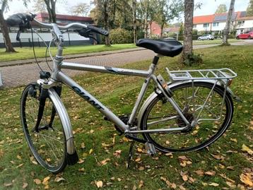 Herenfiets fiets stadsfiets Giant custom super lite maat L beschikbaar voor biedingen