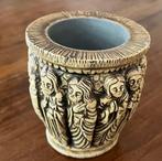 Oud vaasje met apostelen, Antiek en Kunst, Ophalen of Verzenden