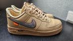 Nike Air Force 1 off white beige 44.5, Kleding | Heren, Schoenen, Ophalen of Verzenden, Zo goed als nieuw, Bruin, Nike
