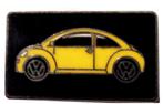 Volkswagen Beetle pin geel-zwart, Verzamelen, Speldjes, Pins en Buttons, Verzenden, Nieuw, Transport, Speldje of Pin
