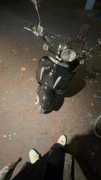 Retro scooter geel kenteken, Fietsen en Brommers, Scooters | Overige merken, Gebruikt, Maximaal 45 km/u, Benzine, Ophalen