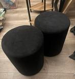 2 mooie zwarte poefjes te koop, Ophalen, Zo goed als nieuw, Rond, Minder dan 50 cm
