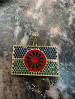 14k gouden Roma en Sinti vlag hanger, Ophalen of Verzenden, Zo goed als nieuw, Goud