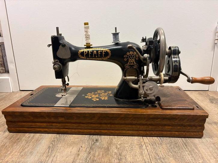 Antieke Pfaff 11 Naaimachine, Antiek en Kunst, Antiek | Naaimachines, Ophalen
