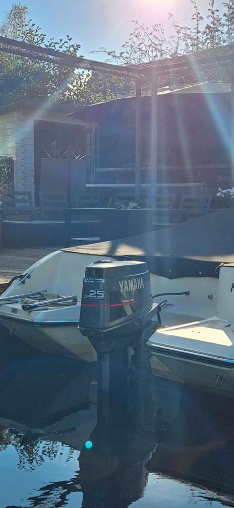 Yamaha 25 pk autolube 3 cylinder, Watersport en Boten, Buiten- en Binnenboordmotoren, Gebruikt, Benzine, Buitenboordmotor, 10 tot 30 pk