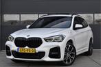 BMW X1 xDrive25e Executive Edition M-pakket Pano - CarPlay -, Auto's, Lichtsensor, 125 pk, Gebruikt, Wit