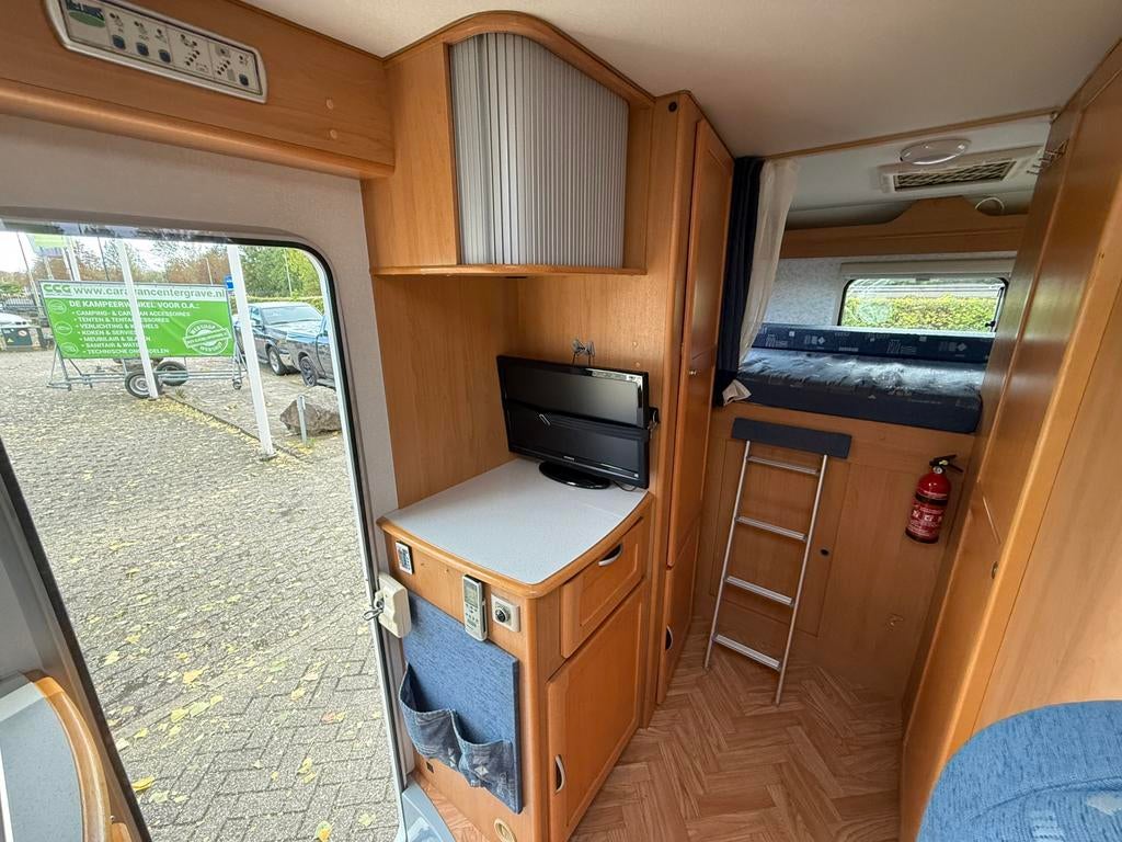 Caravans And Camping Mclouis