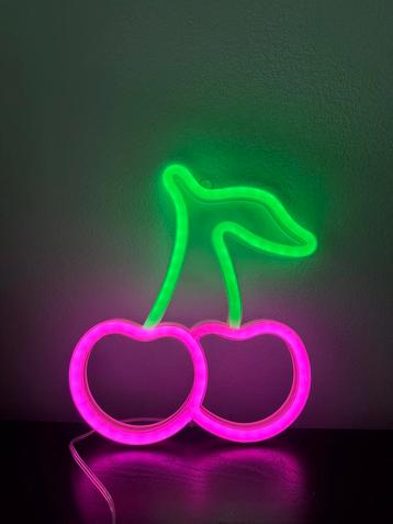 NEON LAMP - Kersen | LED | Cute | Kawaii | Cherry | Retro beschikbaar voor biedingen