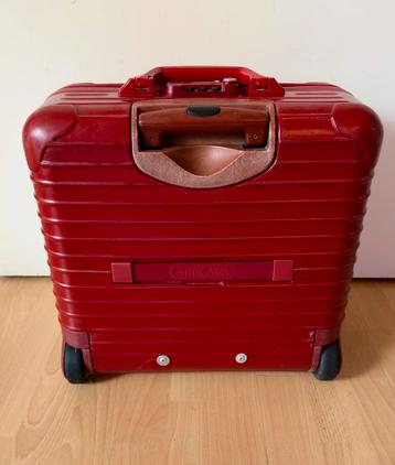 Rimowa Cabin Koffer #Rimowa #Cabin beschikbaar voor biedingen