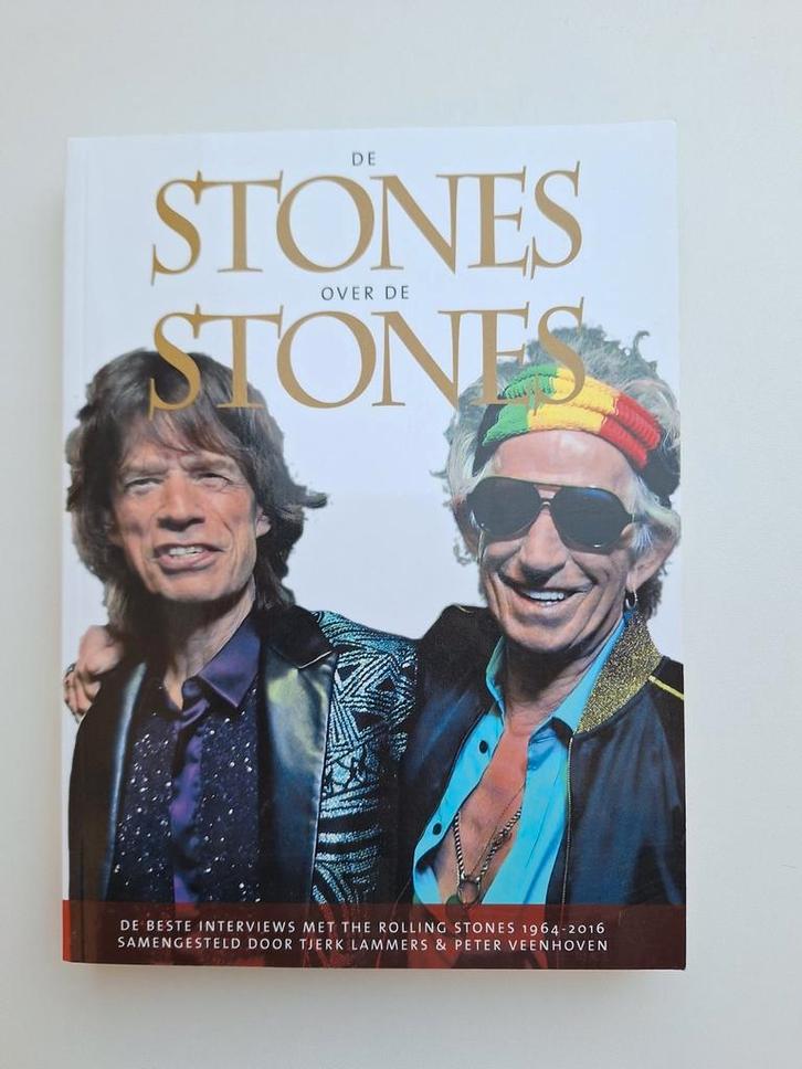 De Stones over de Stones, Boeken, Muziek, Zo goed als nieuw, Artiest, Ophalen of Verzenden