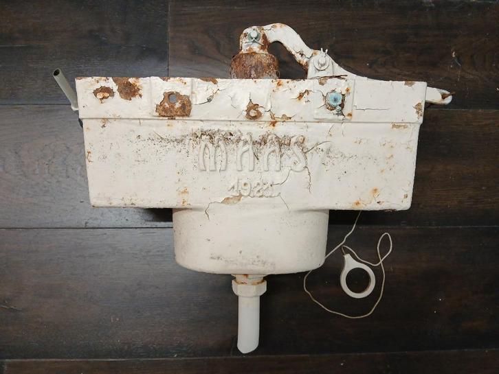 Gietijzeren stortbak toilet MAAS 1921, Doe-het-zelf en Verbouw, Sanitair, Gebruikt, Toilet, Ophalen