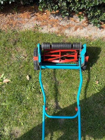 Gardena 300 Handgrasmaaier beschikbaar voor biedingen
