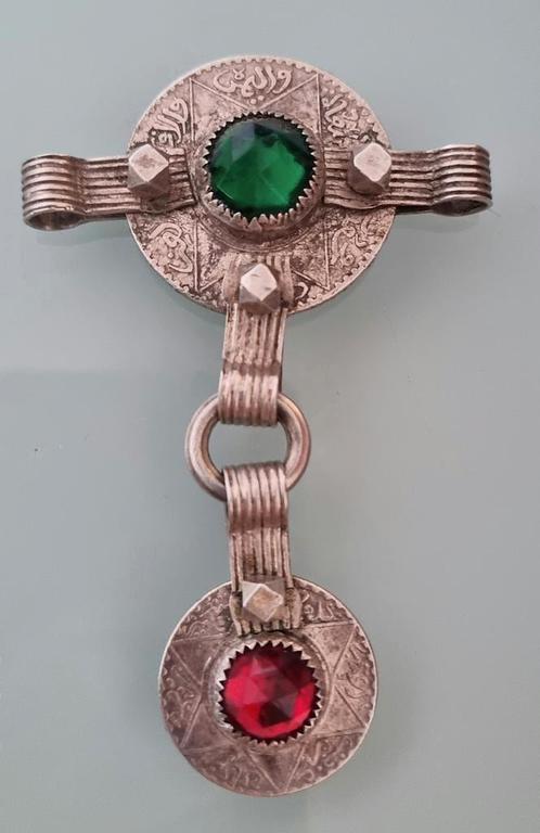 Antieke zilveren Berber ketting uit Marokko met oude munten, Sieraden, Tassen en Uiterlijk, Kettinghangers, Gebruikt, Zilver, Zilver