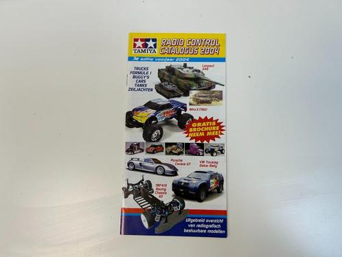 Tamiya radio control catalogus 2004 modelbouw, Hobby en Vrije tijd, Modelbouw | Auto's en Voertuigen, Gebruikt, Tank, 1:32 tot 1:50