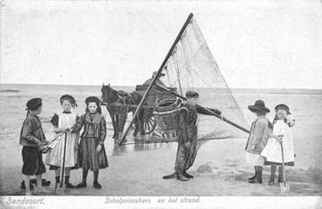(300-198-029) Zandvoort Schelpvisschers aan het strand beschikbaar voor biedingen