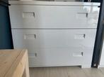 Witte hoogglans babykamer: kast, commode en ledikant, Ophalen, 50 tot 70 cm, 105 cm of meer, 100 cm of meer