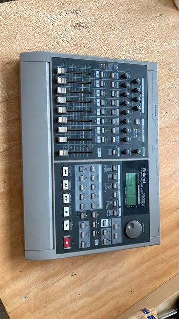 ROLAND VS-880 Digital Studio Workstation, hard disc recorder