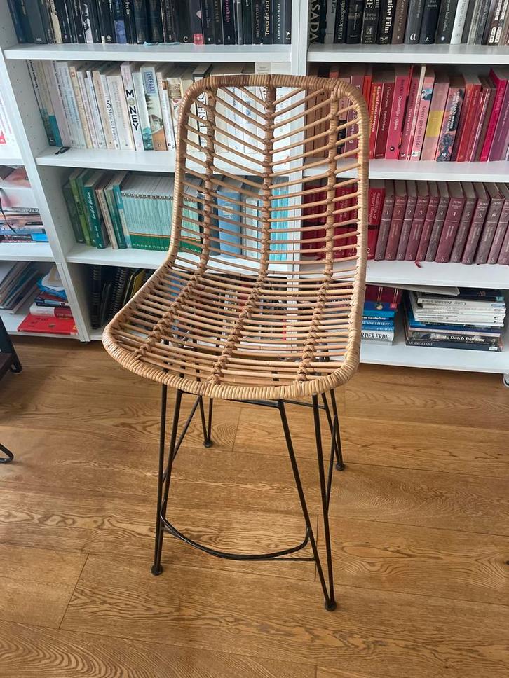 Rotan Stoel - Zo Goed Als Nieuw!, Huis en Inrichting, Barkrukken, Zo goed als nieuw, 60 tot 90 cm, Riet, 1 kruk, Ophalen of Verzenden