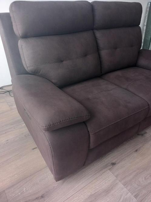 Nieuwe electrische bank seats&sofa gekocht 10/7/25 > WAALRE, Huis en Inrichting, Banken | Sofa's en Chaises Longues, Zo goed als nieuw