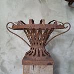Brocante metalen vaas bokaal pot met oortjes roest *Etage3*, Gebruikt, ., Ophalen of Verzenden, .