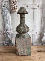 Stoer sober hout ornament pinakel, Antiek en Kunst, Ophalen of Verzenden