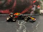 Red bull F1 model auto verwisselbare banden, Verzamelen, Ophalen, Zo goed als nieuw