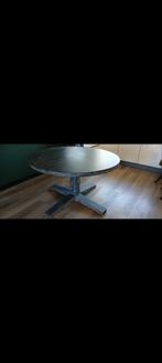 Massief ronde eikentafel, Ophalen, Zo goed als nieuw, Vijf personen of meer, 100 tot 150 cm