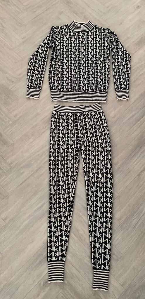 Mooie WARME zwart/ witte Huispak maat M!, Kleding | Dames, Huispakken, Zo goed als nieuw, Maat 38/40 (M), Overige kleuren, Verzenden