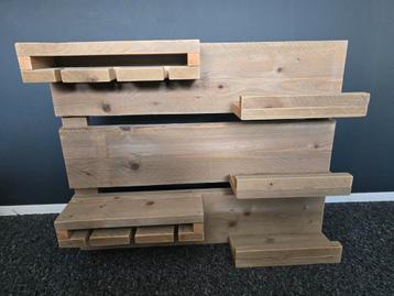 Wijnrek van steigerhout beschikbaar voor biedingen